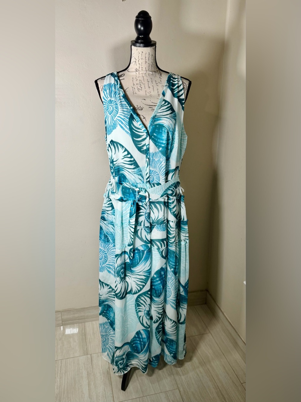White House Black Market Teal and Aqua Shell-Print One-Piece Swim Cover-Up